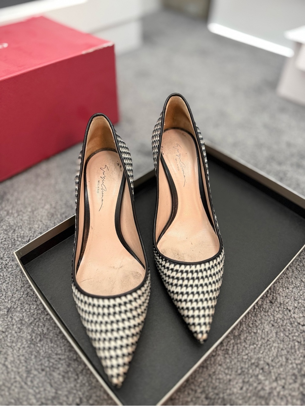 Georgio armani Houndstooth Pointed Toe Pumps - Black & White